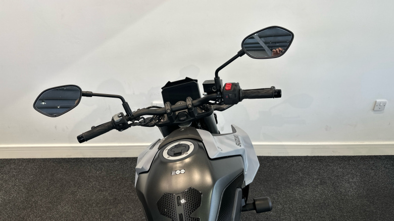 Suzuki Gsx-S GSX800RQM4 (24MY)